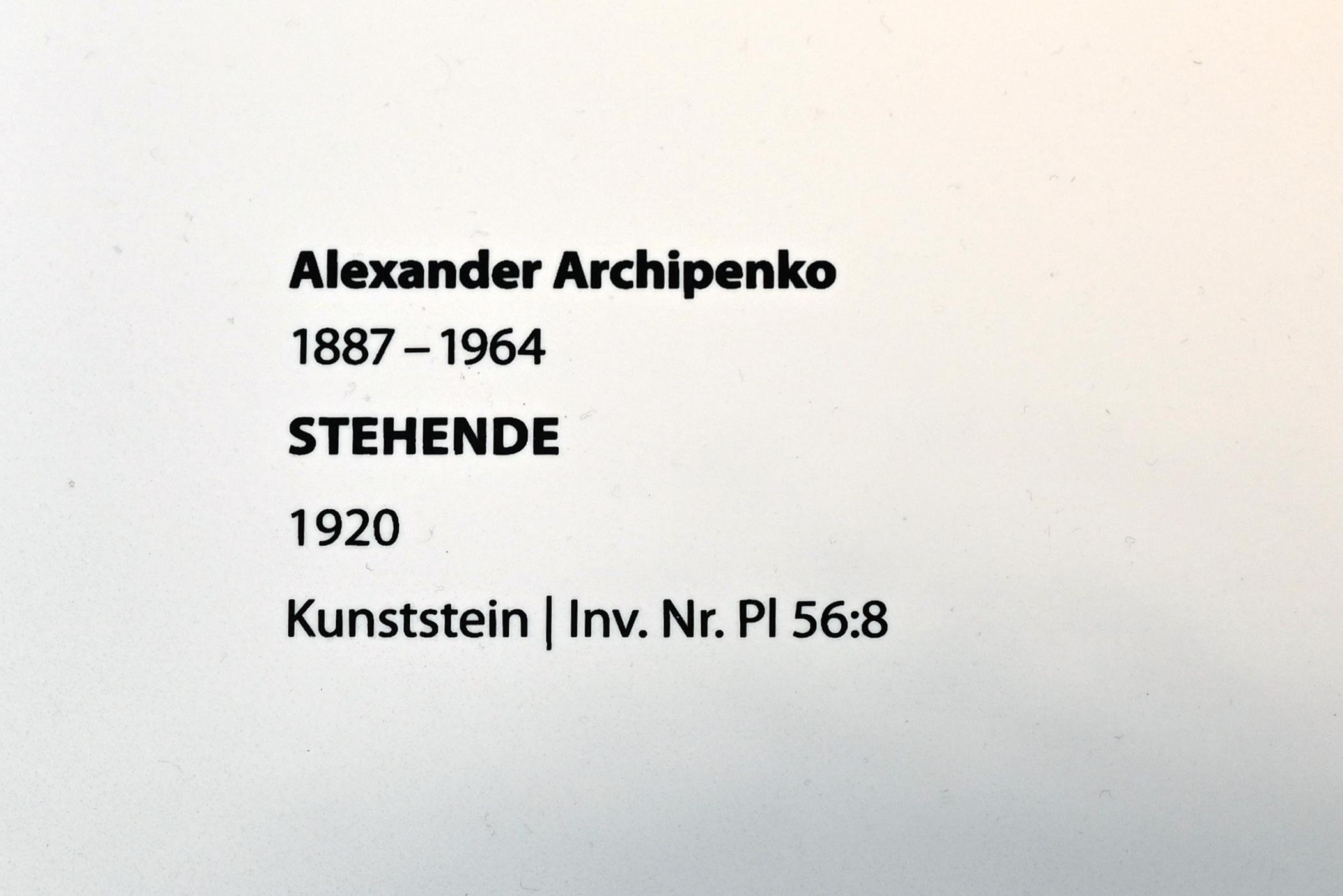 Alexander Archipenko (1914–1922), Stehende, Darmstadt, Hessisches Landesmuseum, Saal 6, 1920, Bild 4/4