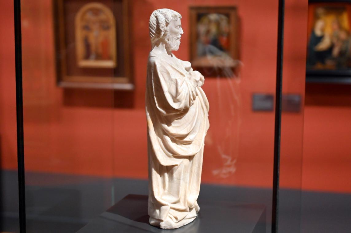 Meister des Rimini-Altars (Umkreis) (1430–1435), Apostel (Petrus?), Darmstadt, Hessisches Landesmuseum, Saal 14, um 1430, Bild 4/5