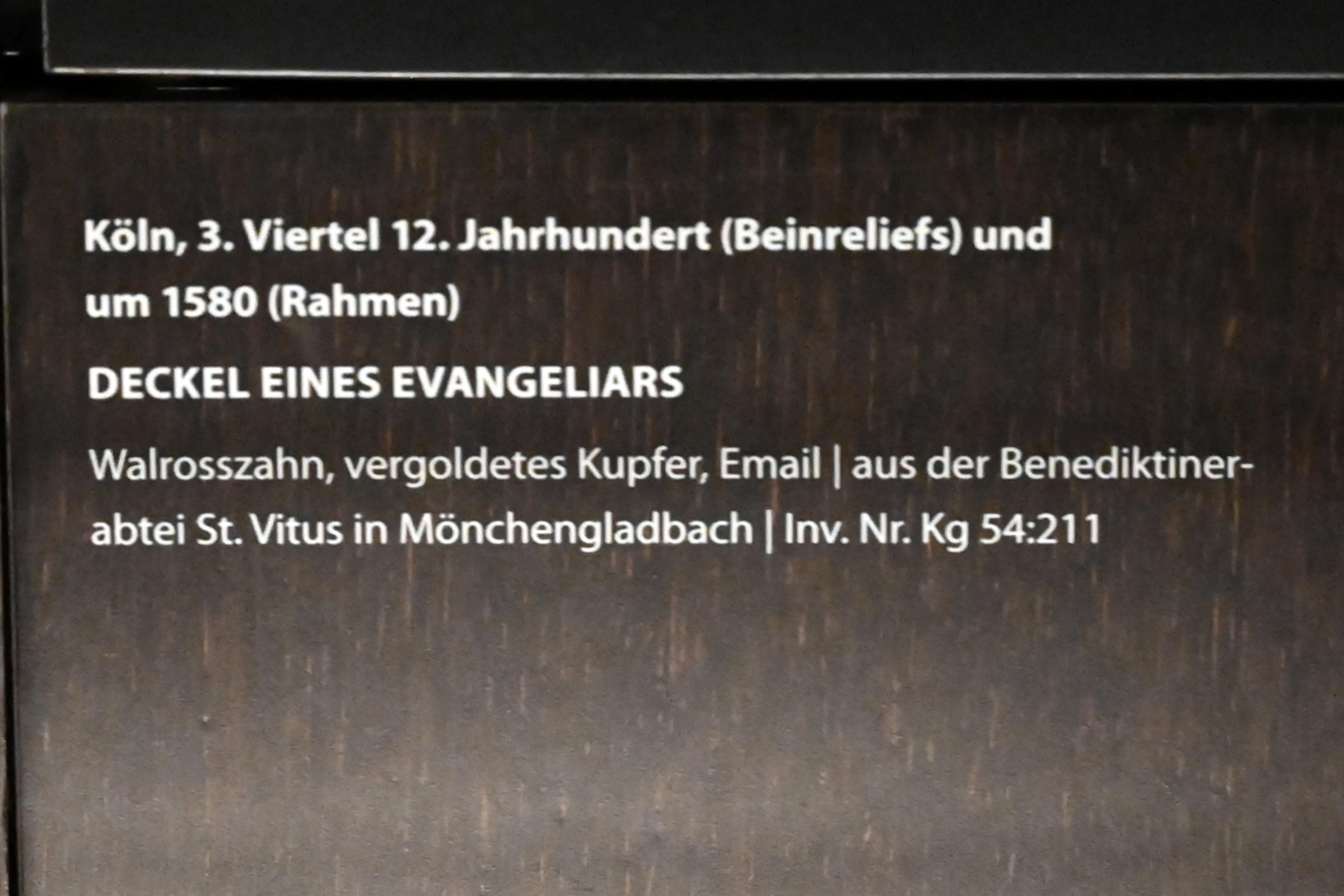 Deckel eines Evangeliars, Mönchengladbach, ehem. Benediktinerkloster St. Vitus, jetzt Darmstadt, Hessisches Landesmuseum, Kirchliche Schatzkammer, 3. Viertel 12. Jhd., Bild 2/2