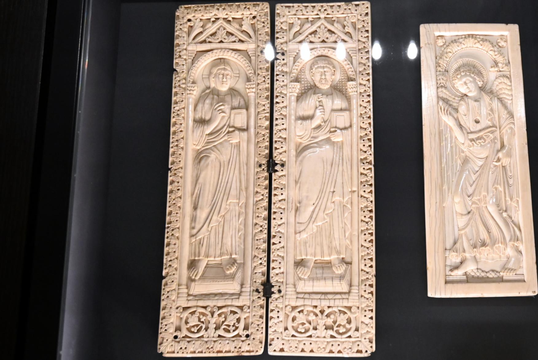 Diptychon mit Christus und Petrus, Darmstadt, Hessisches Landesmuseum, Kirchliche Schatzkammer, um 900