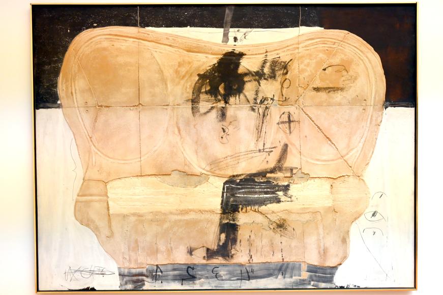 Antoni Tàpies (1946–1976), Zeichen auf weißen Ovalen, Köln, Museum Ludwig, 01.48, 1966, Bild 1/2