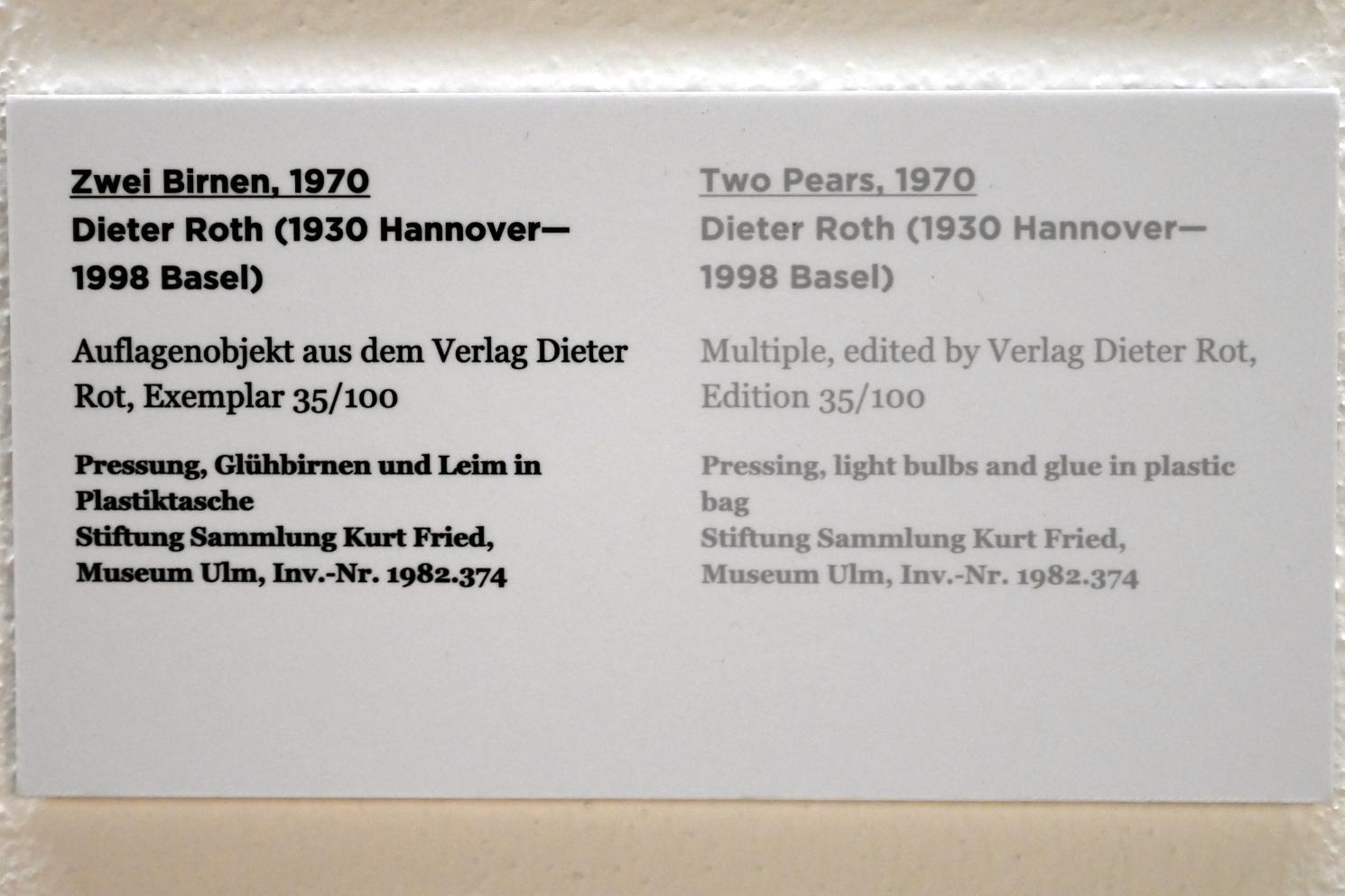 Dieter Roth (1965–1993), Zwei Birnen, Ulm, Museum Ulm, Saal 11a, 1970, Bild 2/2