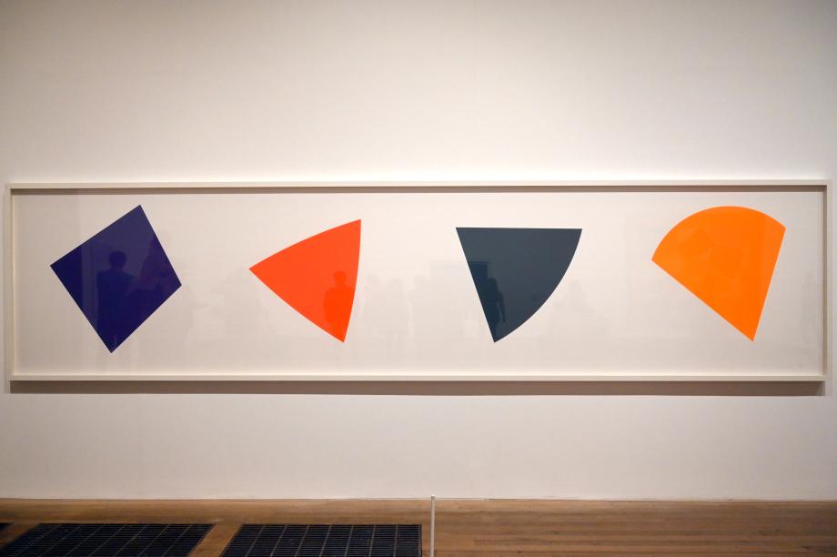 Ellsworth Kelly (1950–2004), Lila Rot Grau Orange, London, Tate Gallery of Modern Art (Tate Modern), Colonianism, 1987, Bild 1/2