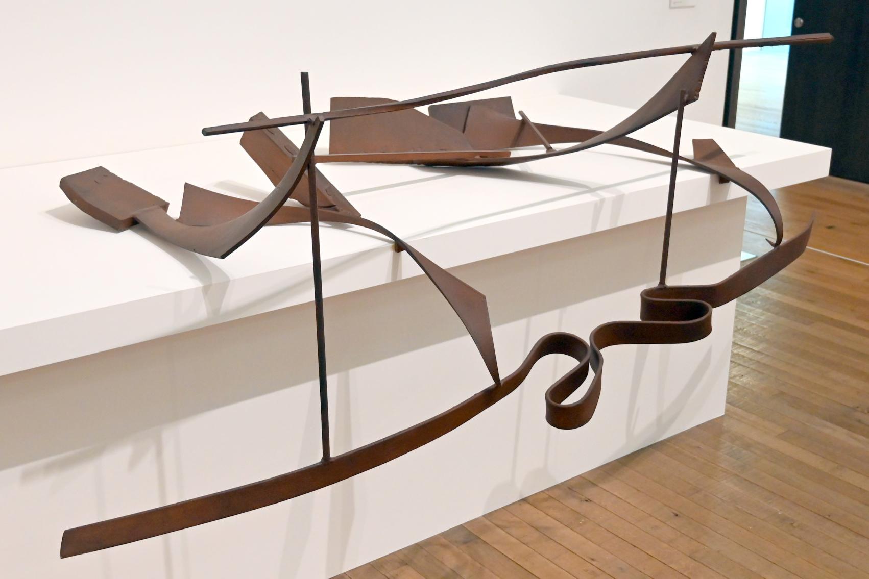 Anthony Caro (1975–2010), Tischstück CCLXVI, London, Tate Gallery of Modern Art (Tate Modern), In the Studio 2, 1975, Bild 3/4