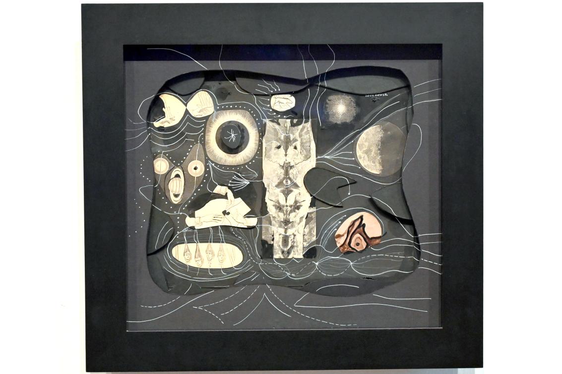 Gerome Kamrowski (1939), Einbalsamiertes Universum, London, Tate Modern, Ausstellung "Surrealism Beyond Borders" vom 24.02.-29.08.2022, Saal 9, um 1939, Bild 1/2