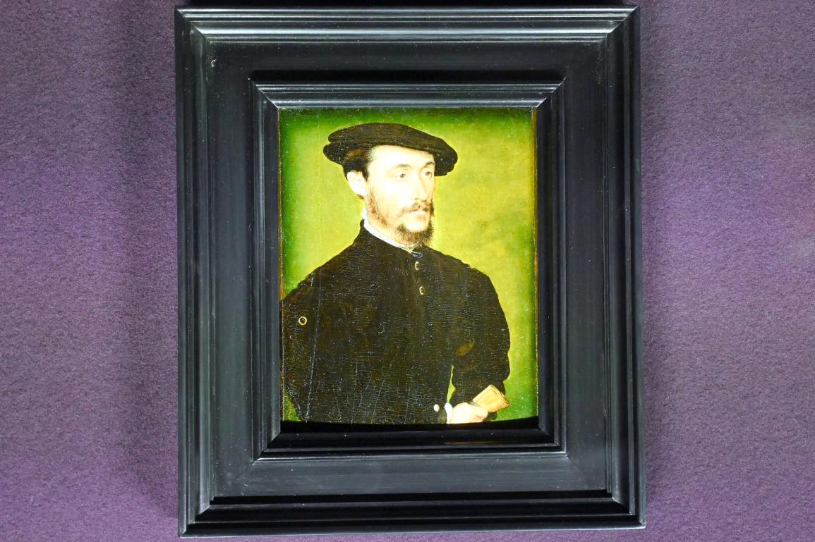Corneille de Lyon (1533–1550), Porträt des Jacques Bertaut, Kontrolleur des Königshauses unter Franz I. (1515-1547), Paris, Musée du Louvre, Saal 822, um 1540, Bild 1/2