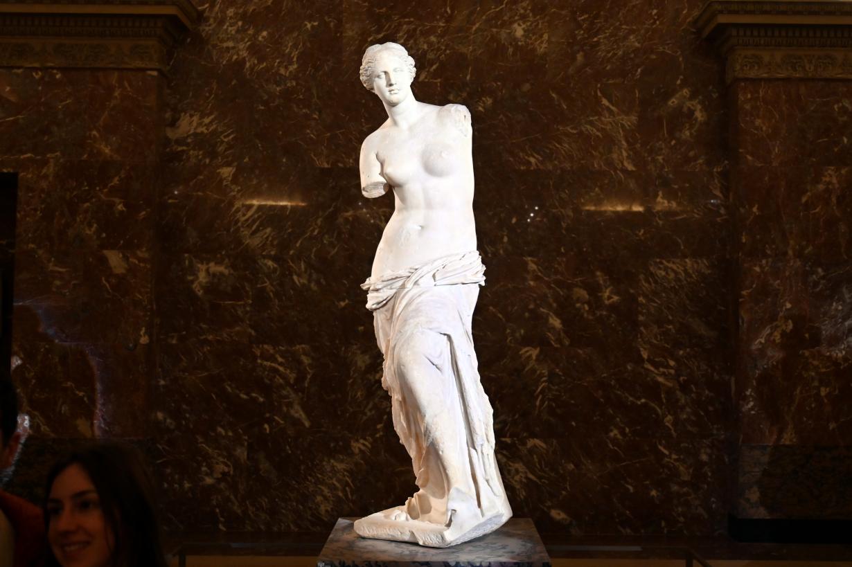 Venus von Milo, Paris, Musée du Louvre, Saal 345, Ende 2. Jhd. v. Chr., Bild 1/4